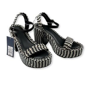 Universal Thread Memory Foam Size 6 1/2 Shoes Black